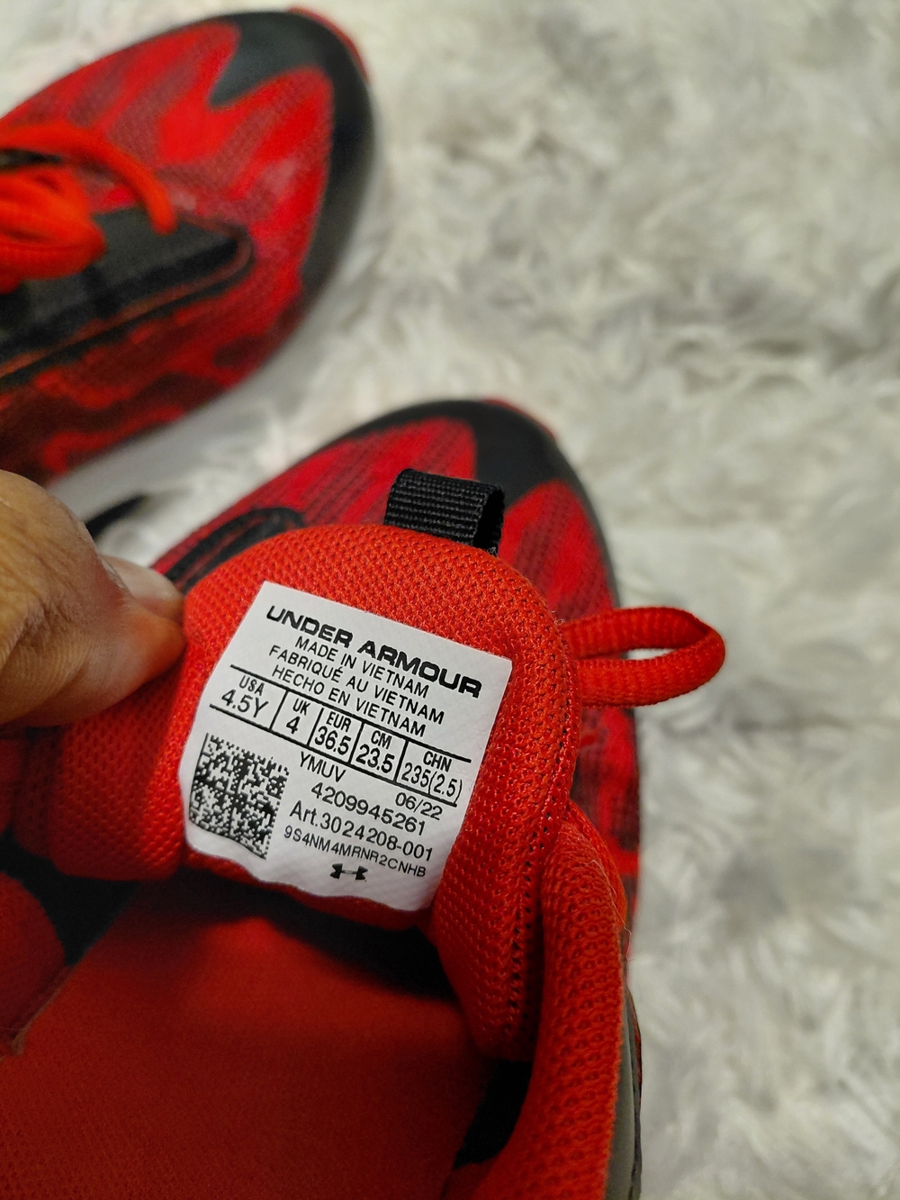 Under Armour Red and Black Scramjet Kids Sneakers - Picture 7 of 11
